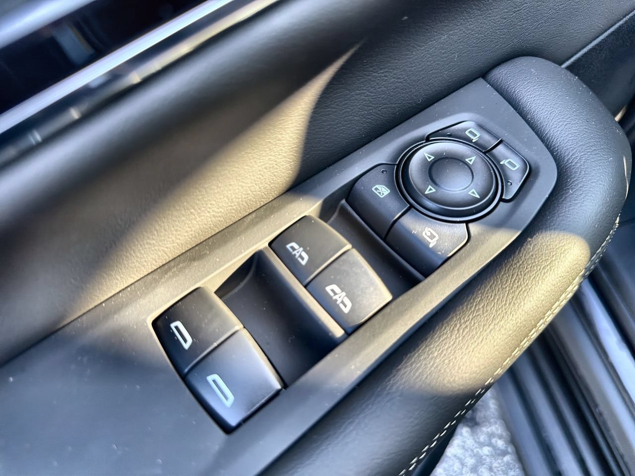 New 2026 Titanium Rush Metallic GMC Elevation image 19