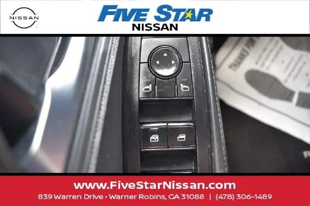 Used 2021 White Nissan SV image 11