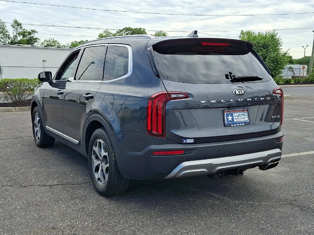 Used 2020 Gray Kia EX image 9