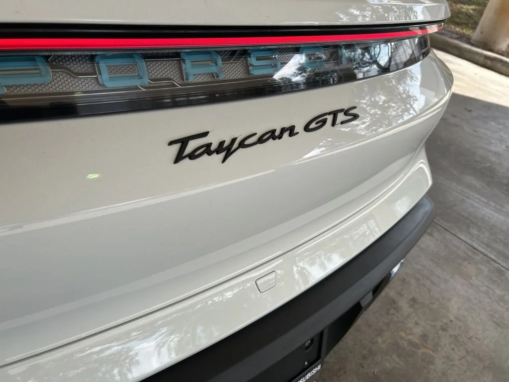 2023 Porsche Taycan GTS - Photo 21