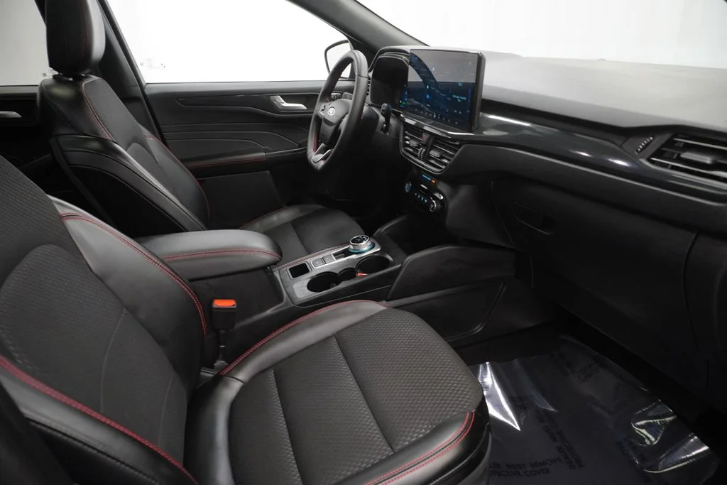 Used 2025 Black Ford ST-Line Elite image 49