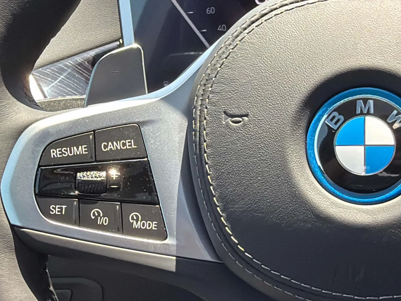 New 2026 Brooklyn Grey Metallic BMW xDrive50e Plug-In Hybrid image 13