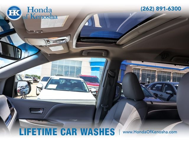Used 2015 Predawn Gray Mica Toyota XLE image 10
