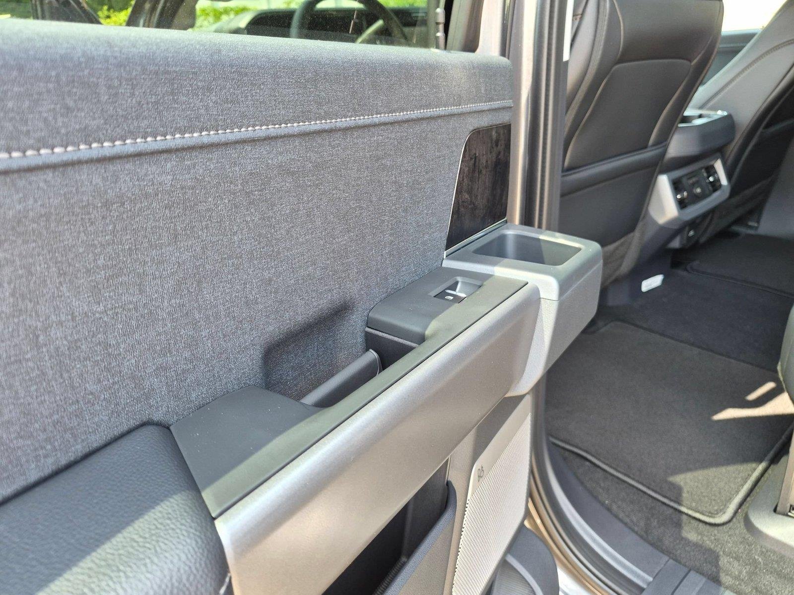 New 2026 Carbonized Gray Metallic Ford F-250® Lariat® image 25