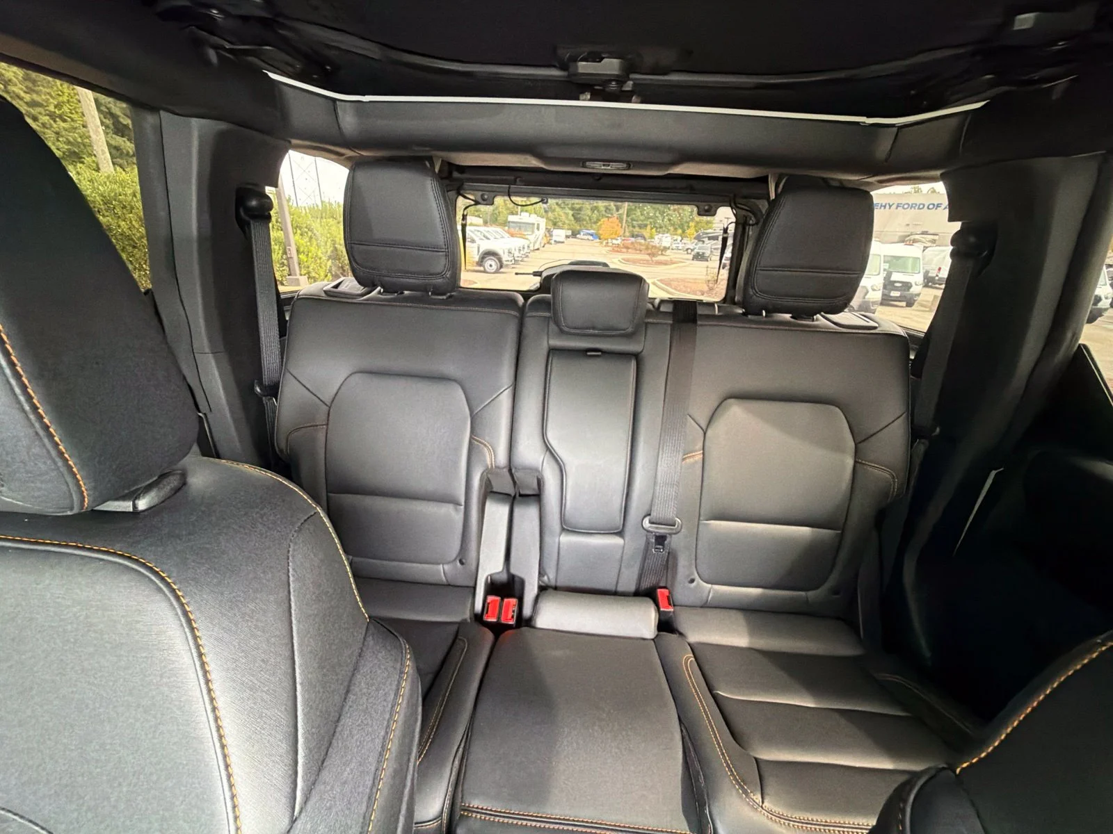 Certified Used 2024 Oxford White Ford Badlands image 31