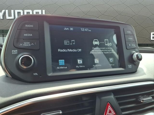 2020 Hyundai Santa Fe SE - Photo 21