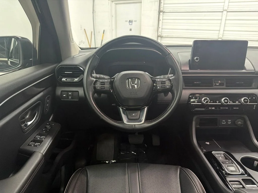 Used 2023 Black Honda Elite image 25