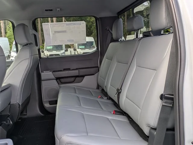 New 2026 Oxford White Ford F-450® XL image 13