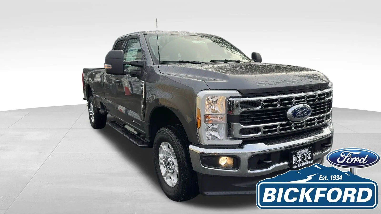 New 2026 Gray Ford XLT image 3