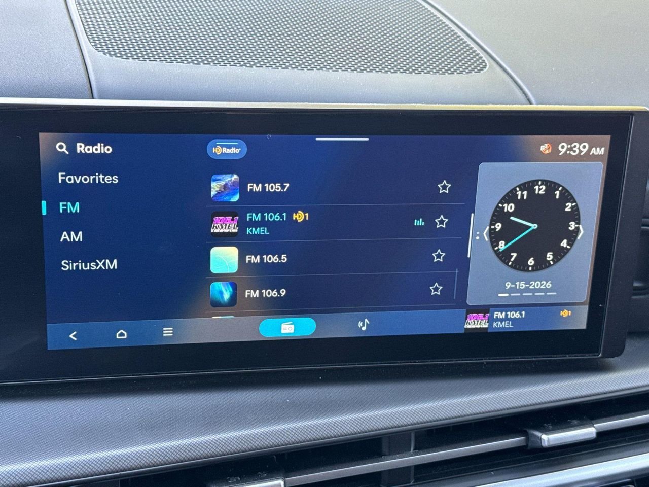 New 2026 White Hyundai SEL AWD image 17