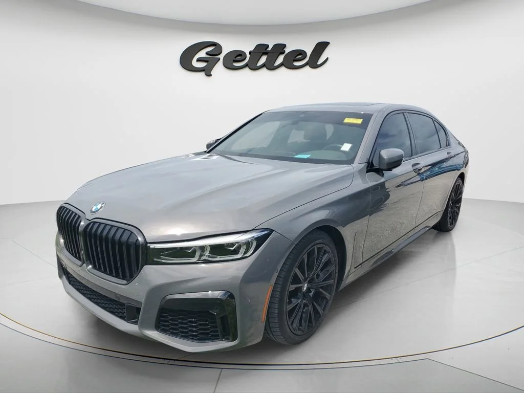 Used 2022 Gray BMW i image 1