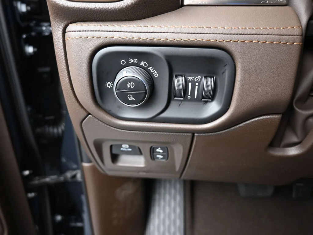 2026 RAM 1500 Limited Longhorn - Photo 23