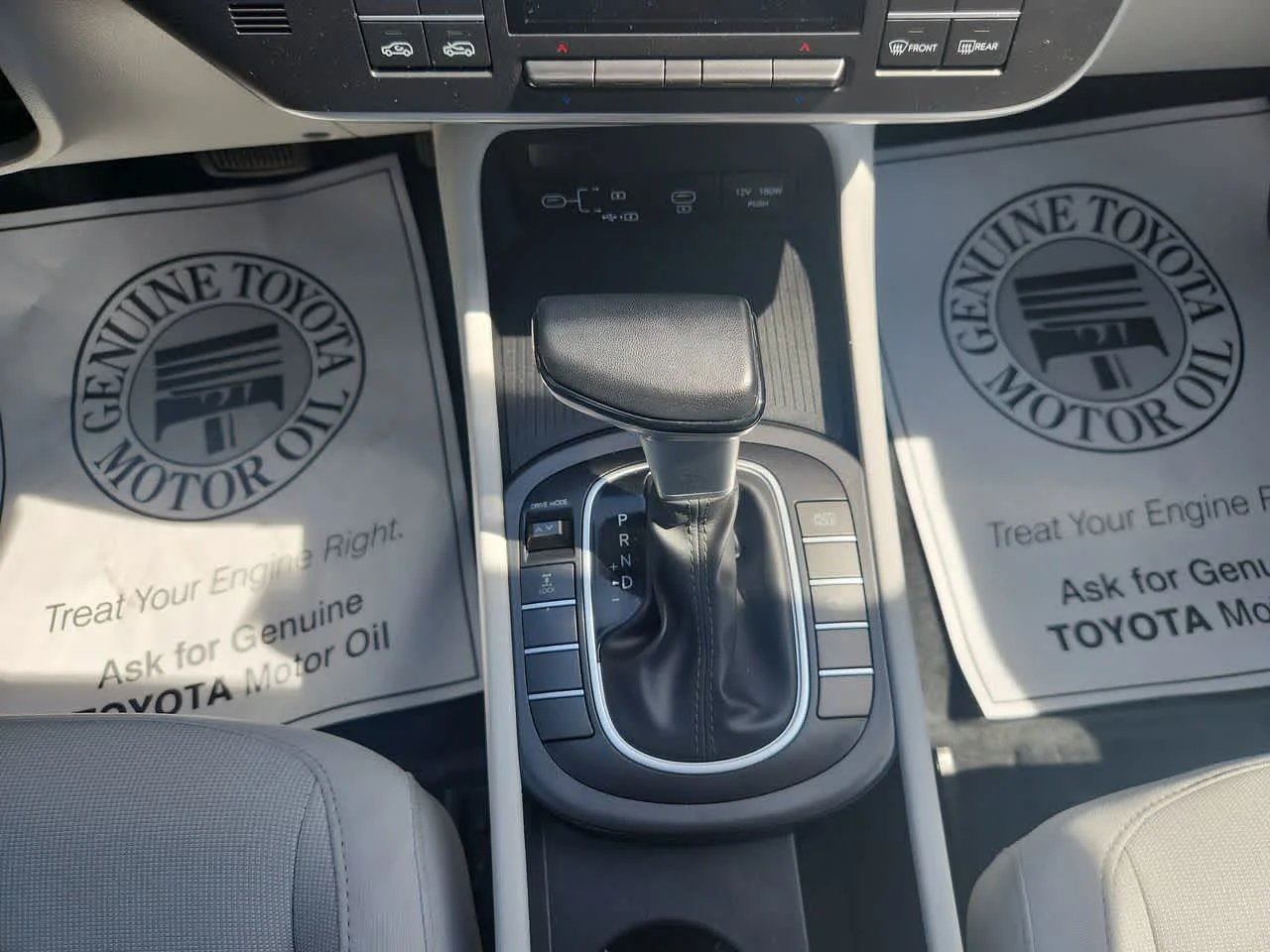 2025 Hyundai Kona SEL - Photo 18