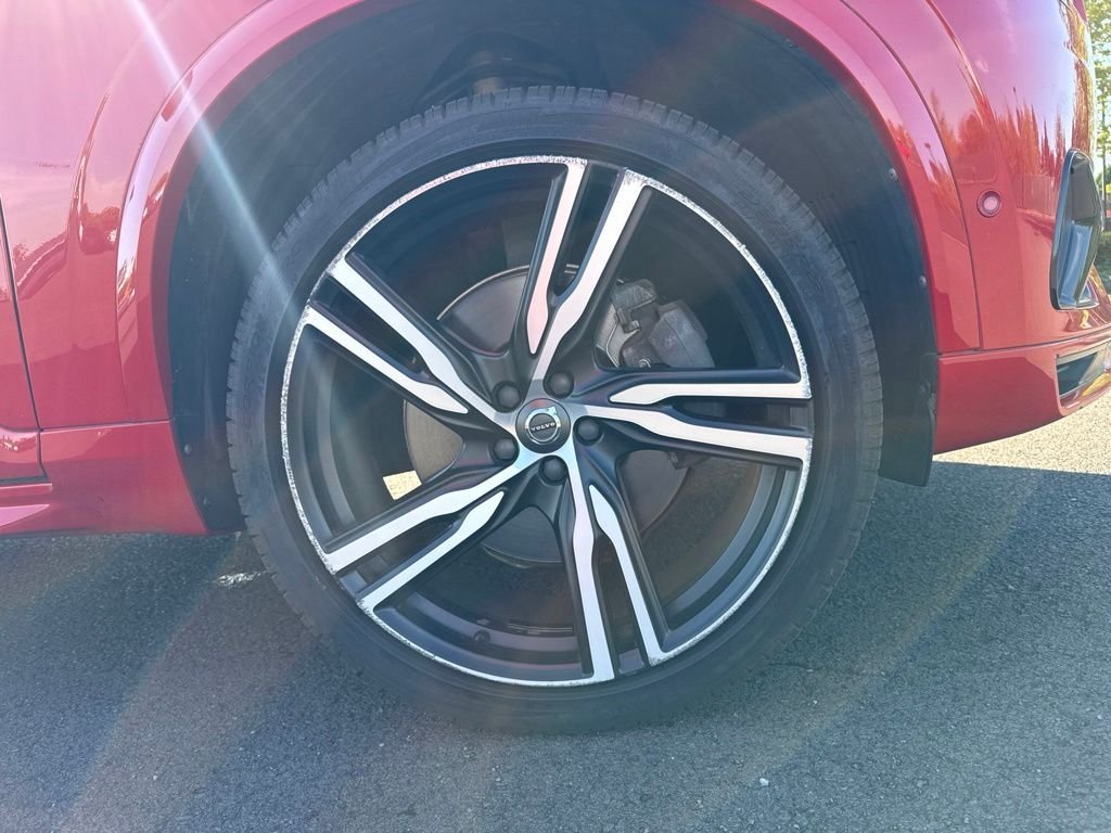 Used 2018 Passion Red Volvo T8 R-Design image 30