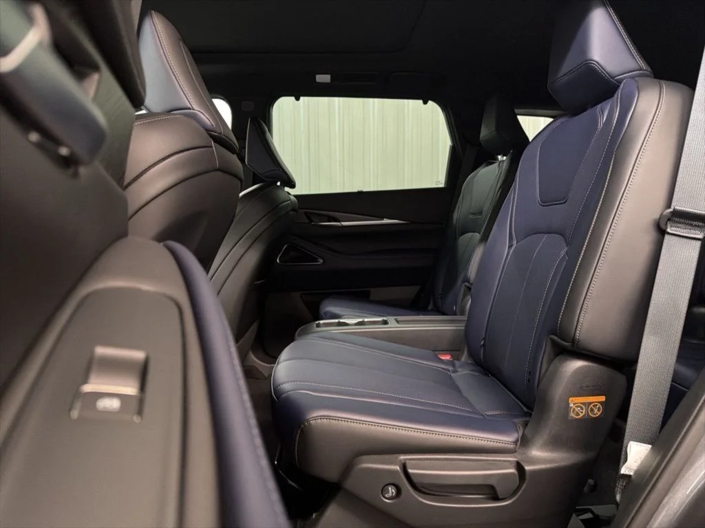 Certified Used 2026 Gray INFINITI SPORT image 29