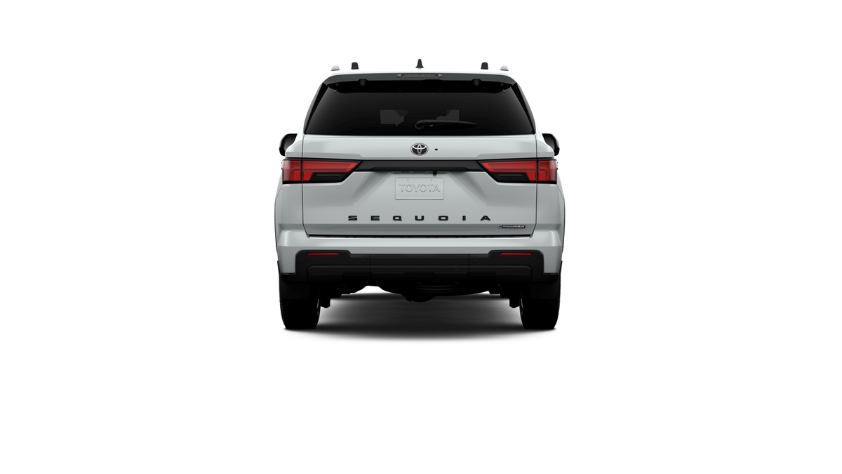 New 2026 Wind Chill Pearl Toyota Platinum image 8