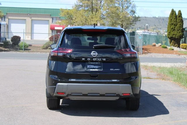 Used 2024 Black Nissan SL image 5