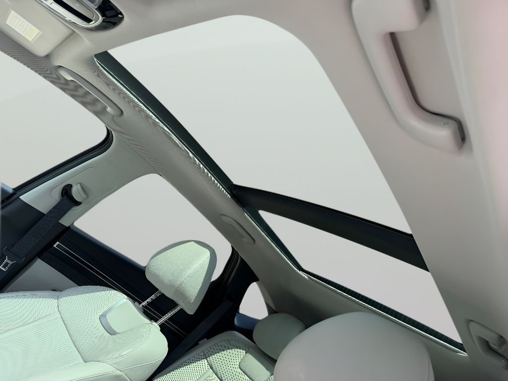 Certified Used 2024 Amazon Gray Hyundai Limited image 35