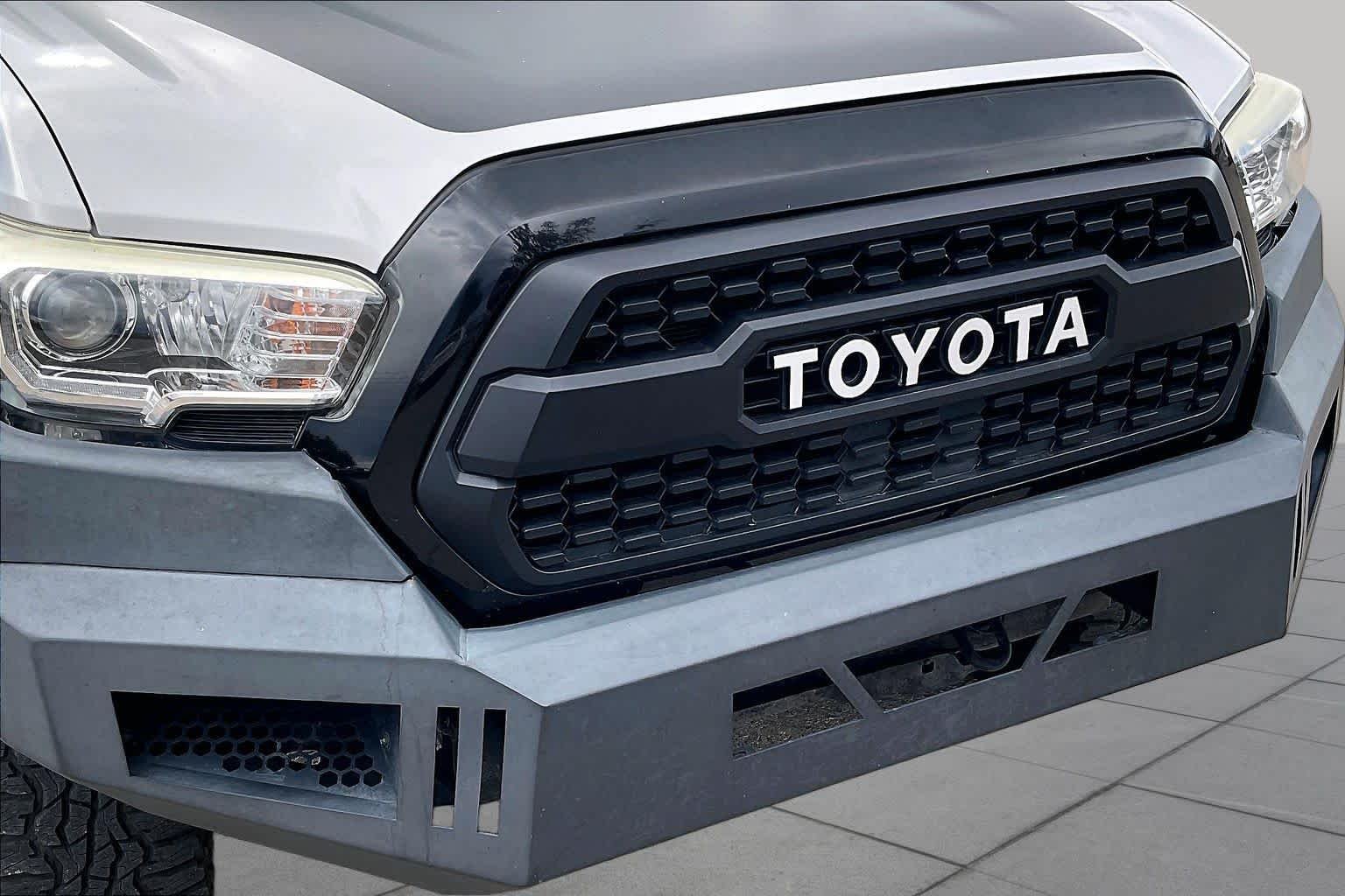 Used 2017 Black Toyota TRD Off Road image 28