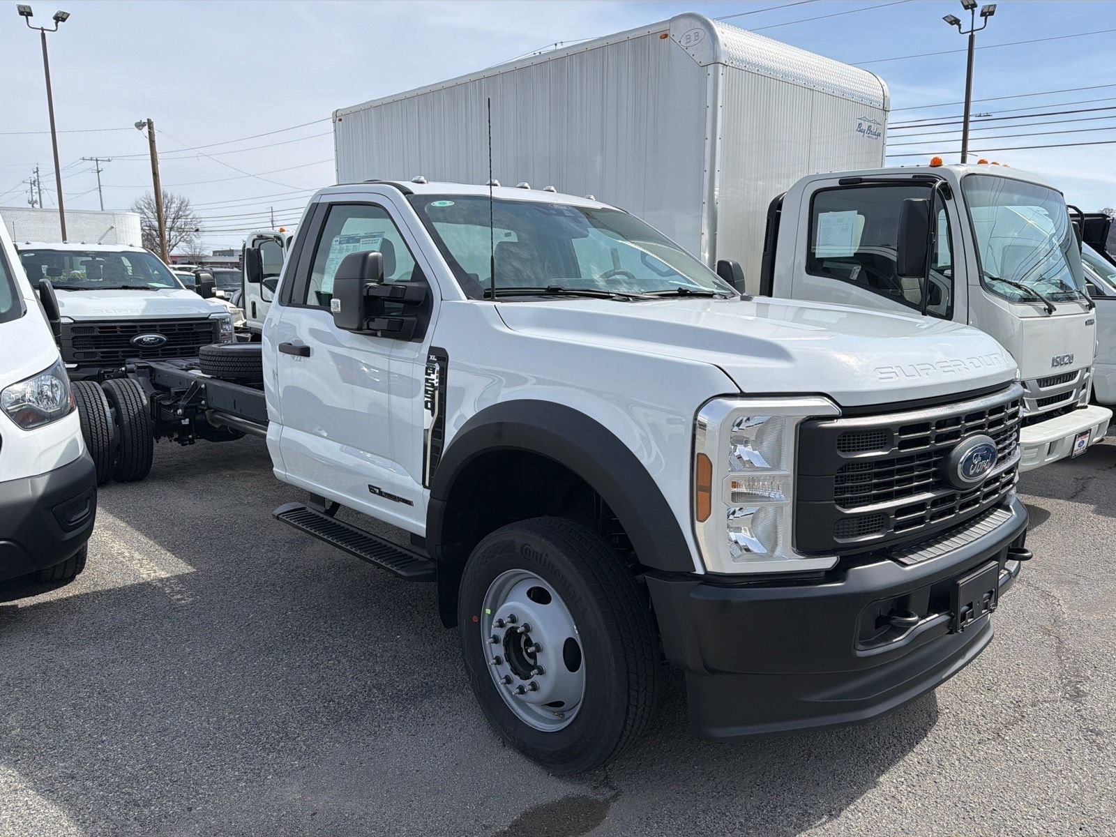 New 2026 Oxford White Ford F-550® XL image 3