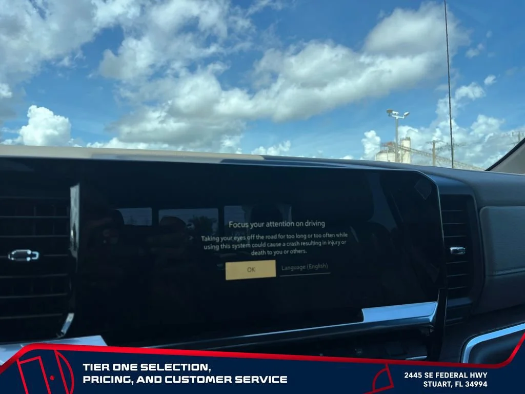 New 2026 Summit White GMC SLT image 30