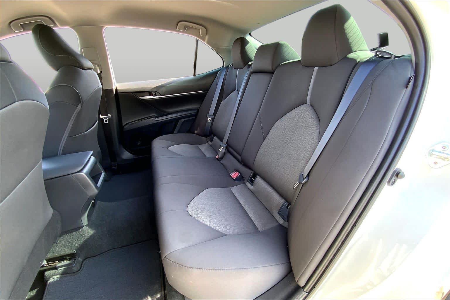 Used 2023 Ice Cap Toyota LE image 20