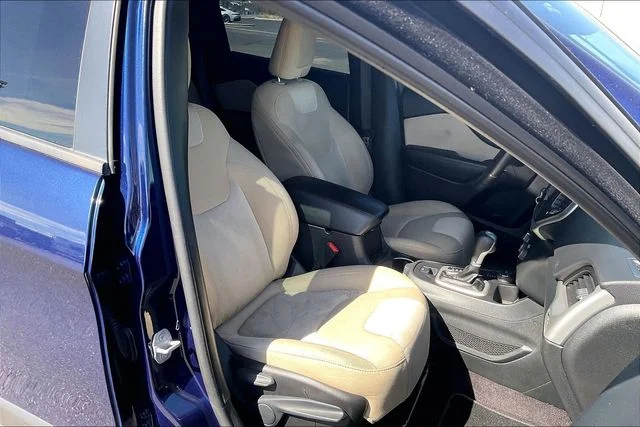 Used 2016 Blue Jeep Sport image 7