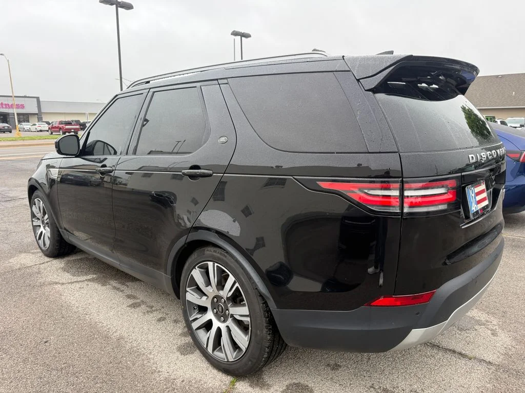 Used 2018 Black Land Rover HSE image 25