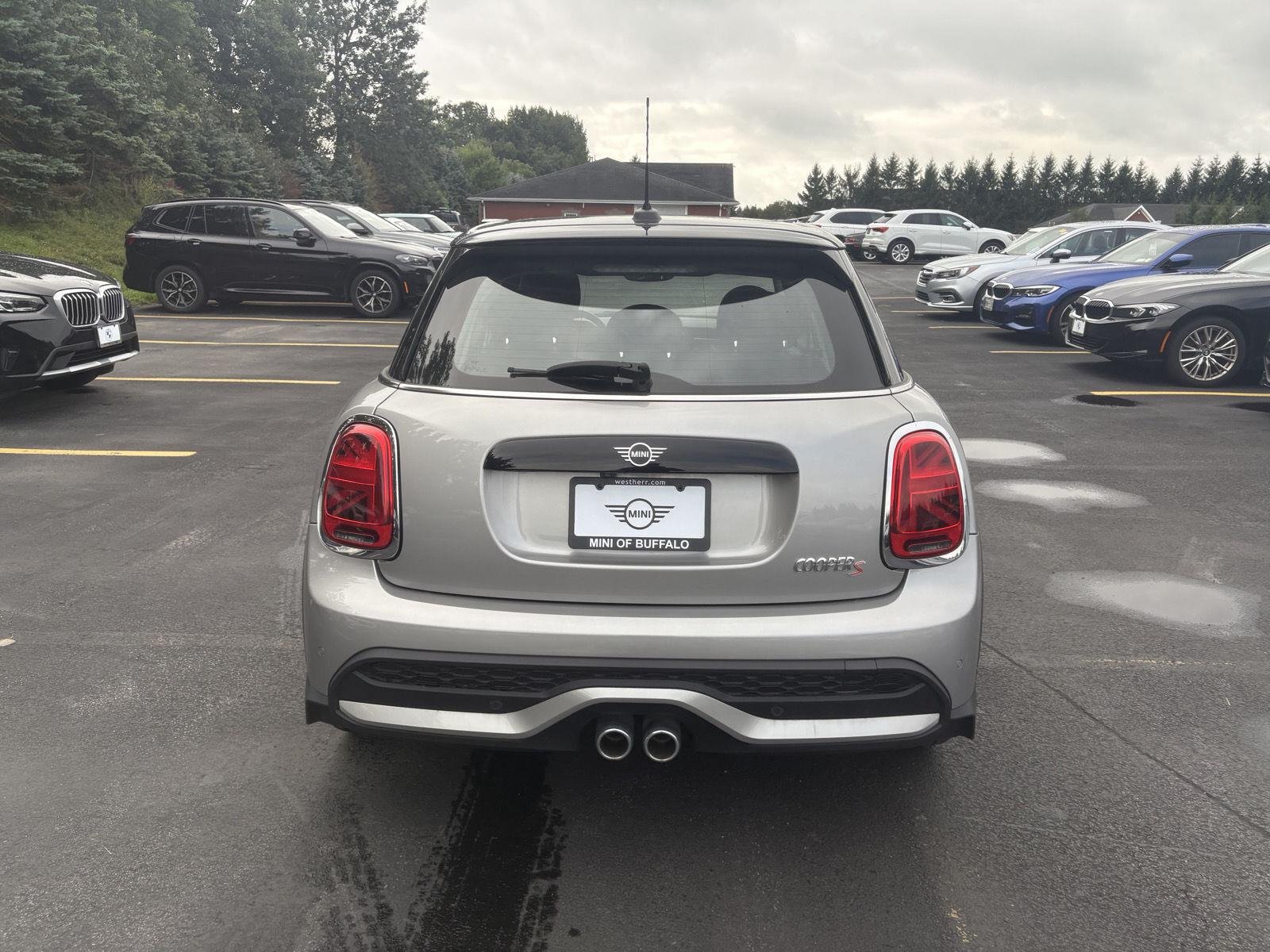 Used 2024 Melting Silver III Metallic MINI Cooper S image 6