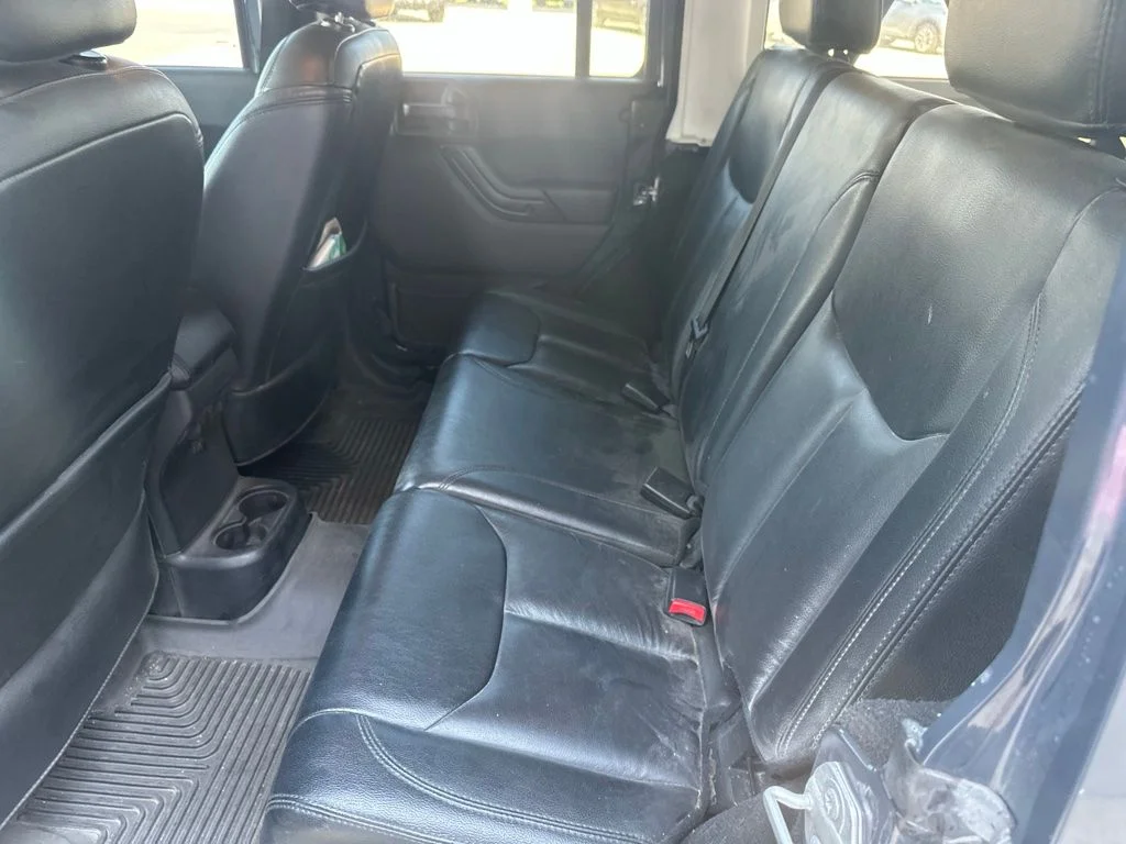Used 2017 Black Jeep Unlimited Sahara image 18