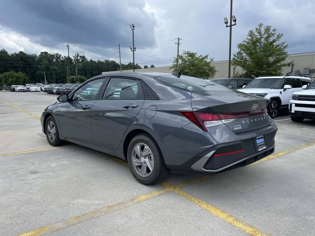New 2026 Gray Hyundai SE image 5