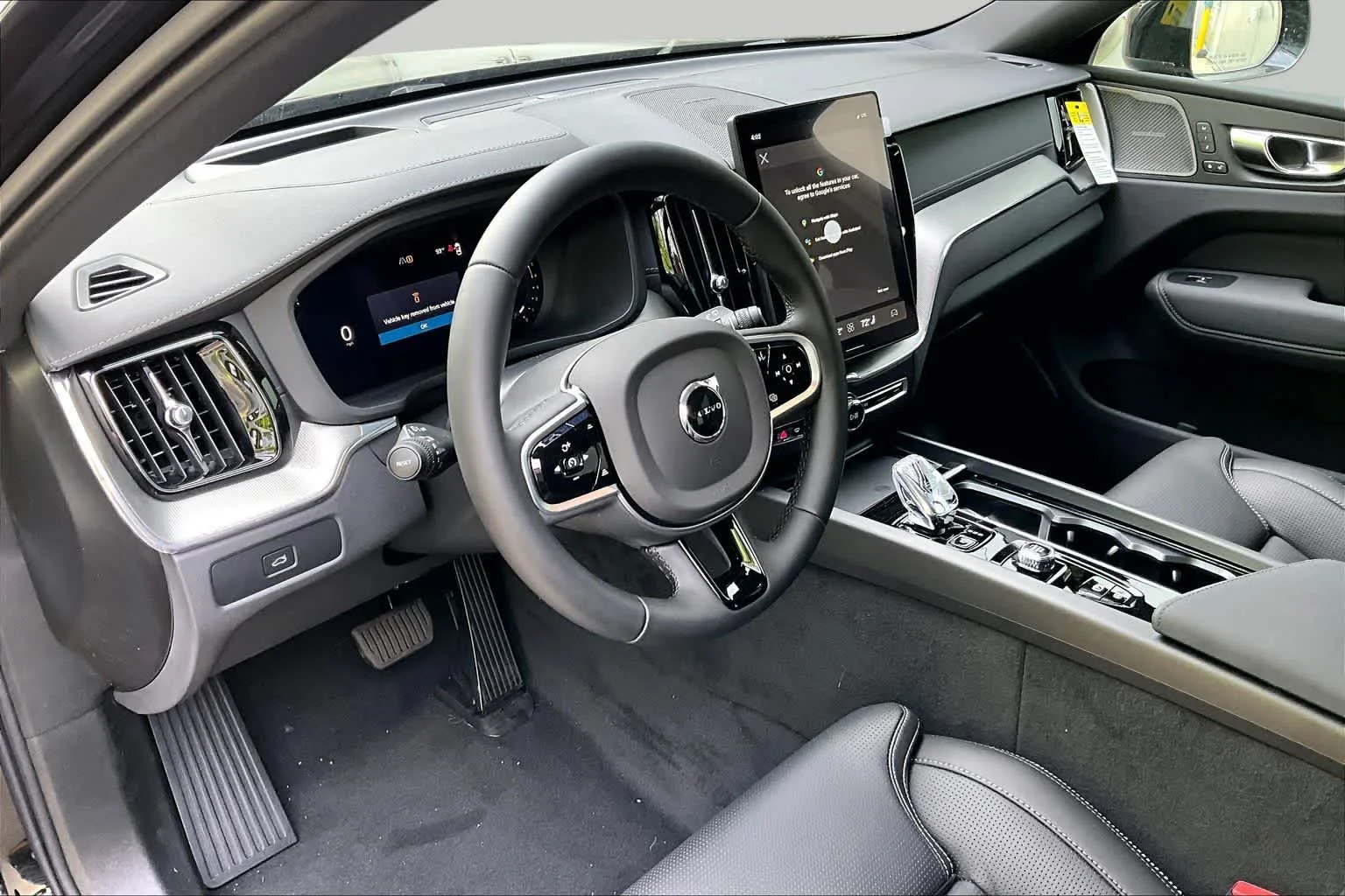 New 2026 ONYX BLACK Volvo Ultra Black Edition image 9