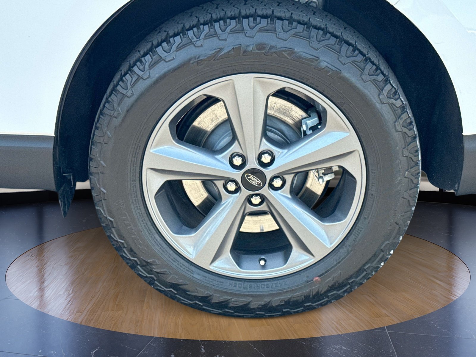 Used 2022 White Ford SEL image 33