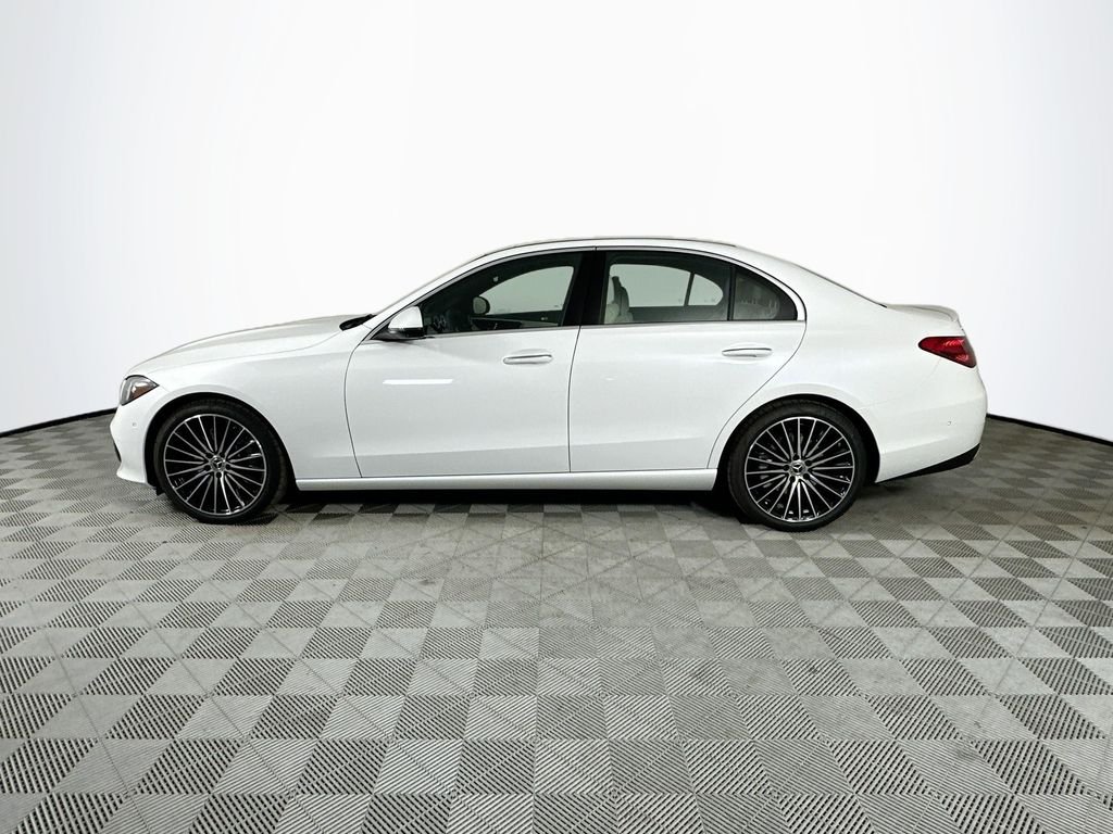 New 2026 MANUFAKTUR Moonlight White Metallic Mercedes-Benz C 300 image 4