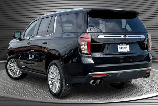 Used 2024 Black Chevrolet High Country image 4