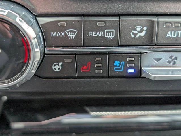 New 2026 Star White Metallic Tri-Coat Ford F-250® Lariat® image 20