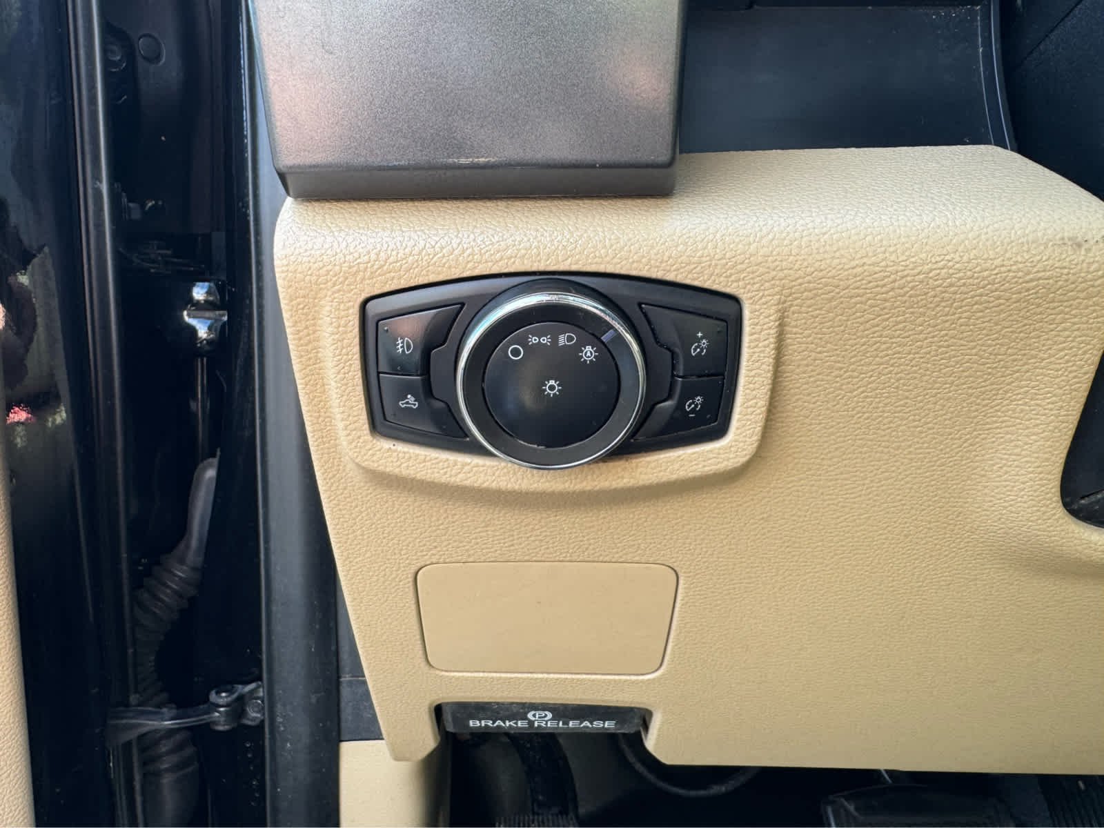 Used 2021 Agate Black Metallic Ford XLT image 15