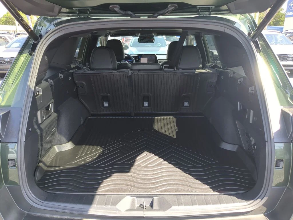2026 Subaru Outback Limited - Photo 9