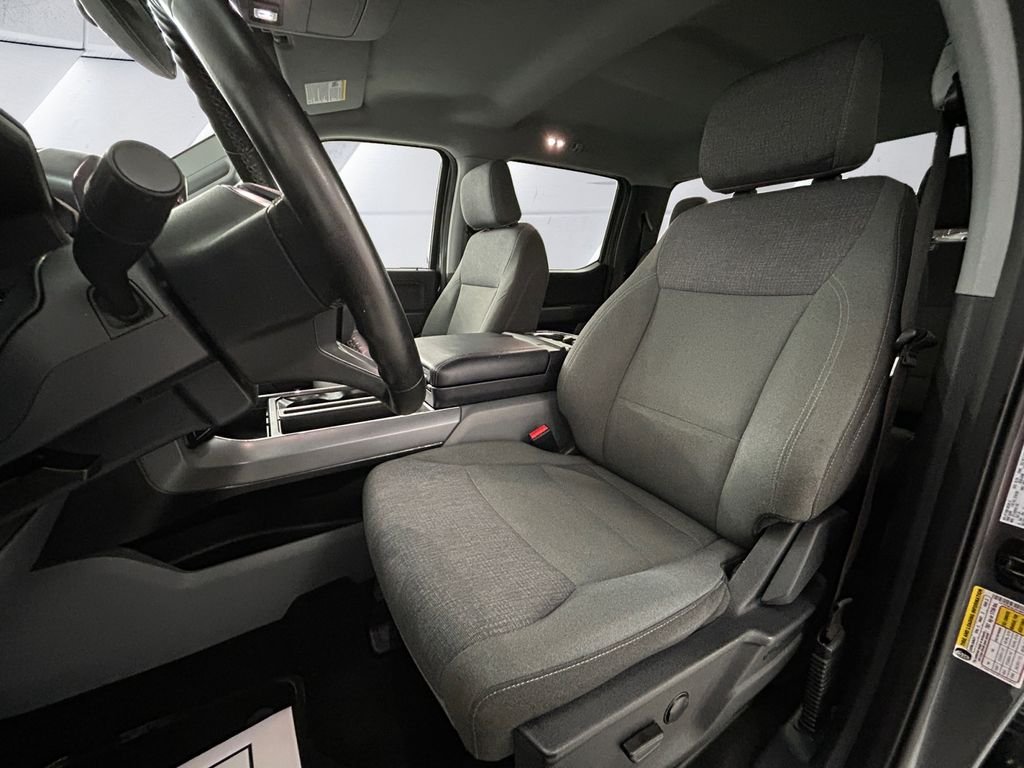 Used 2024 Gray Ford XLT image 8