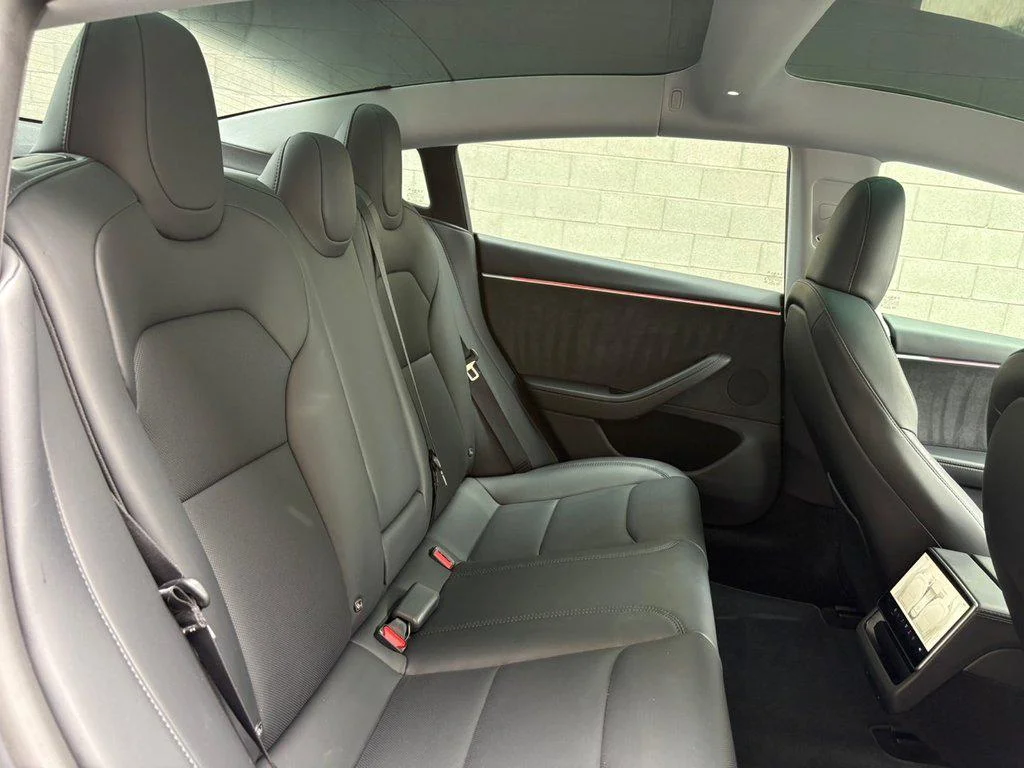 Used 2025 Quicksilver Tesla Long Range All-Wheel Drive image 22