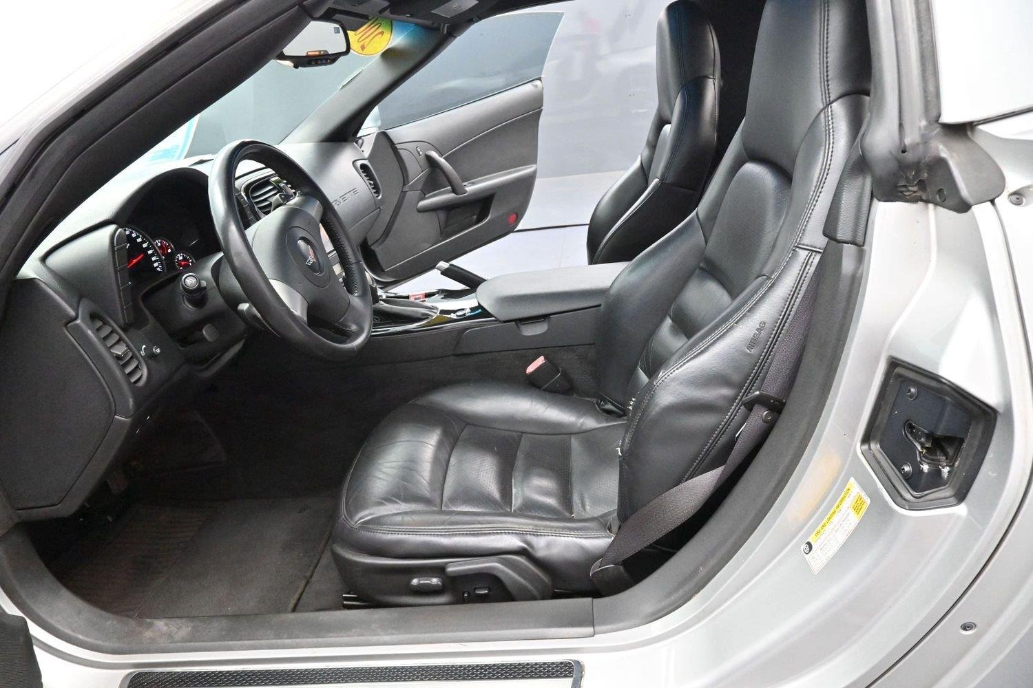 Used 2008 Machine Silver Metallic Chevrolet Base image 13