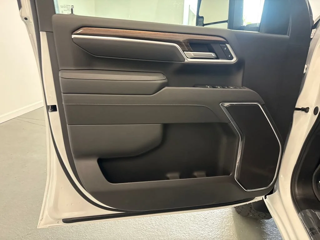 New 2026 Summit White Chevrolet LT image 13
