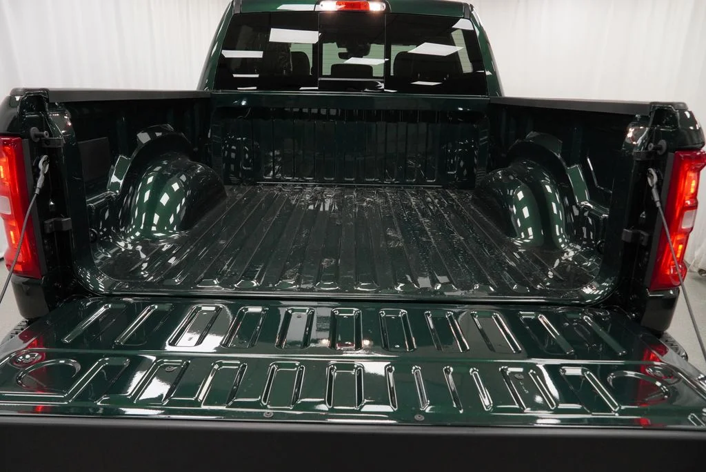 New 2027 Serrano-Green Metallic Exterior Paint RAM Laramie image 30