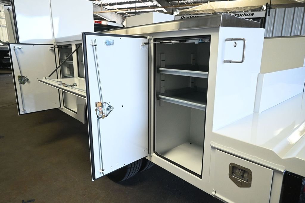 New 2026 Oxford White Ford XL image 25