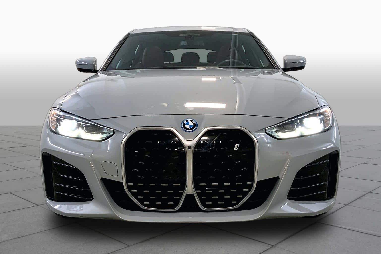 Certified Used 2024 Brooklyn Grey Metallic BMW xDrive40 image 3