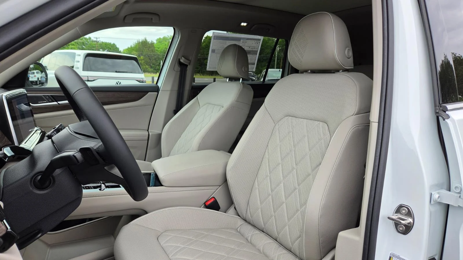 New 2026 Opal White Pearl Volkswagen 2.0T SEL Premium R-Line image 25