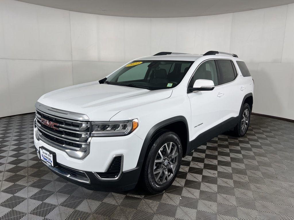 Used 2023 Summit White GMC SLE image 5
