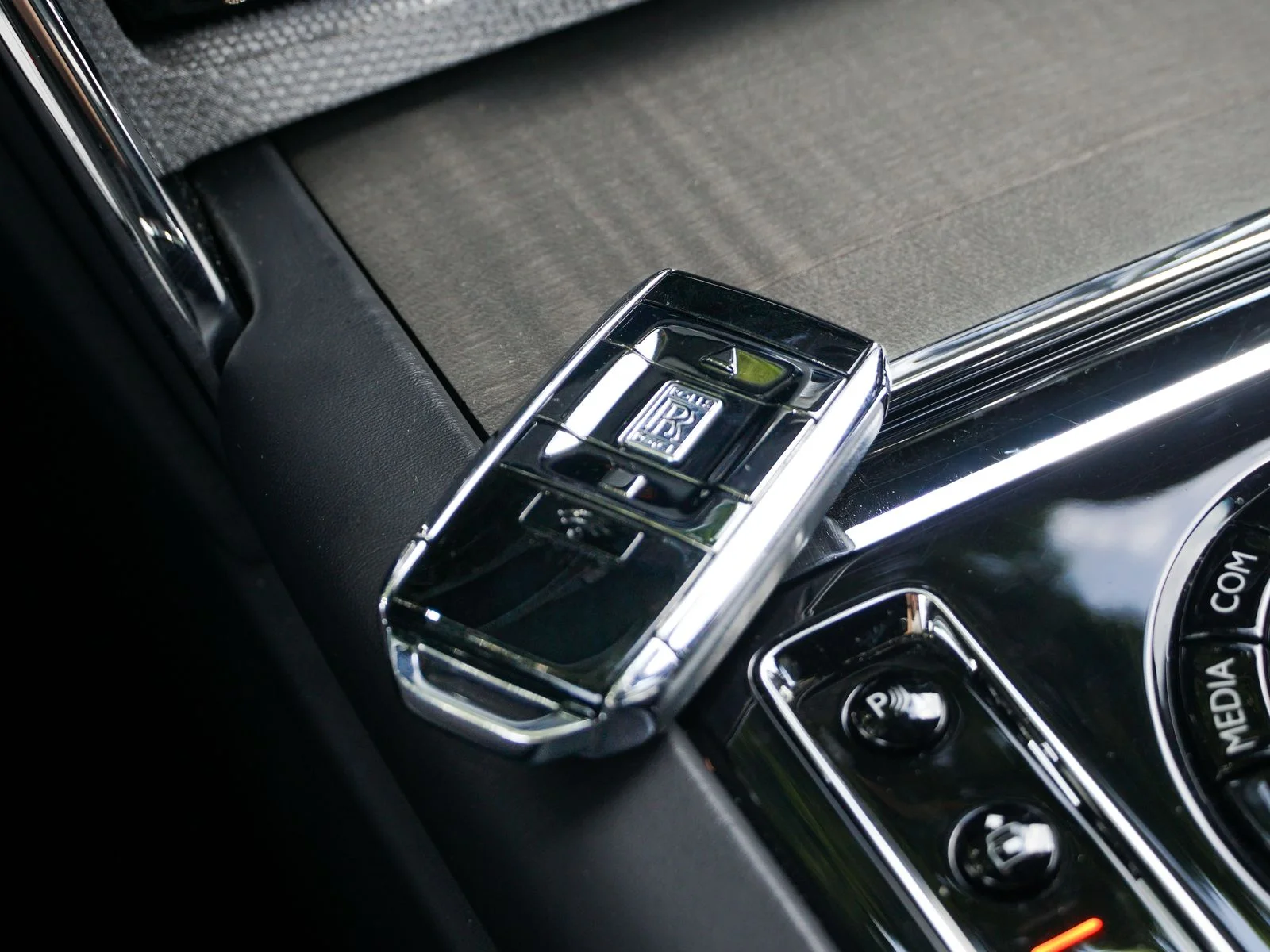 Certified Used 2024 Arctic White Rolls-Royce  image 31