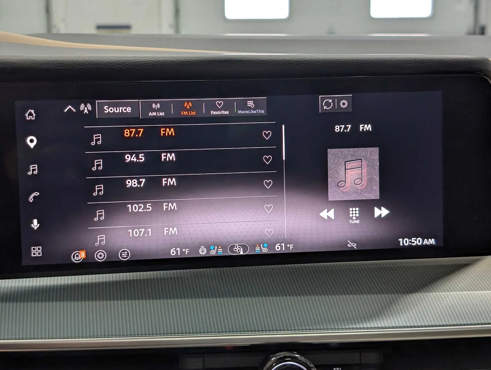Used 2026 Champagne Silver Metallic Nissan Platinum image 24