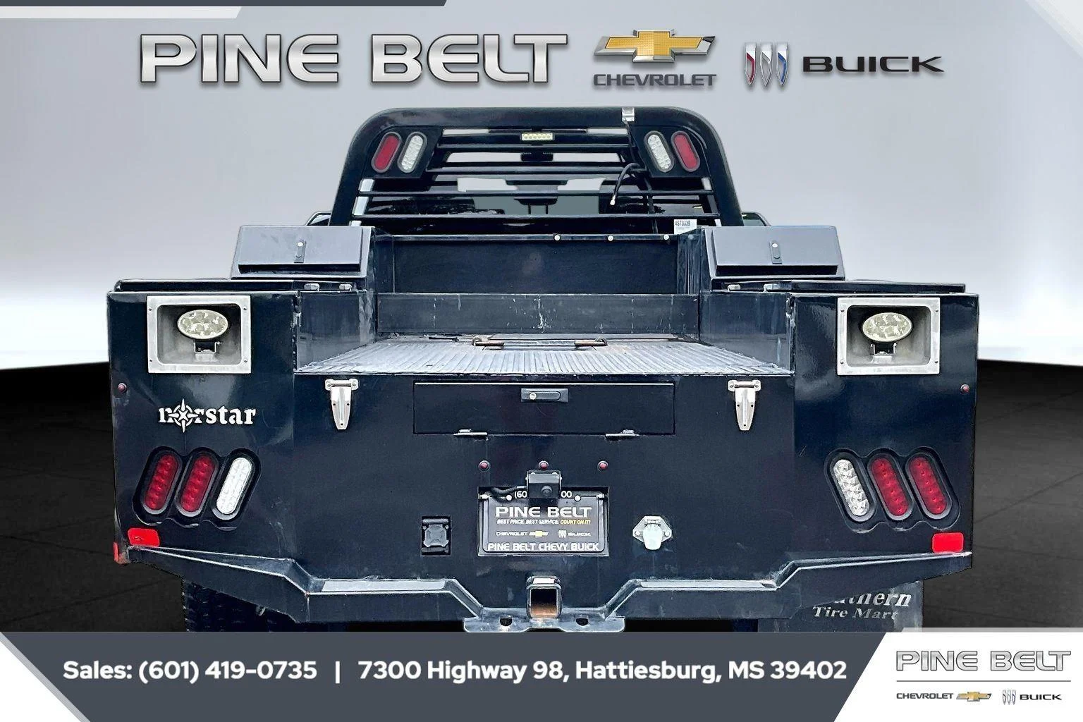 Used 2023 White Ford XL image 4